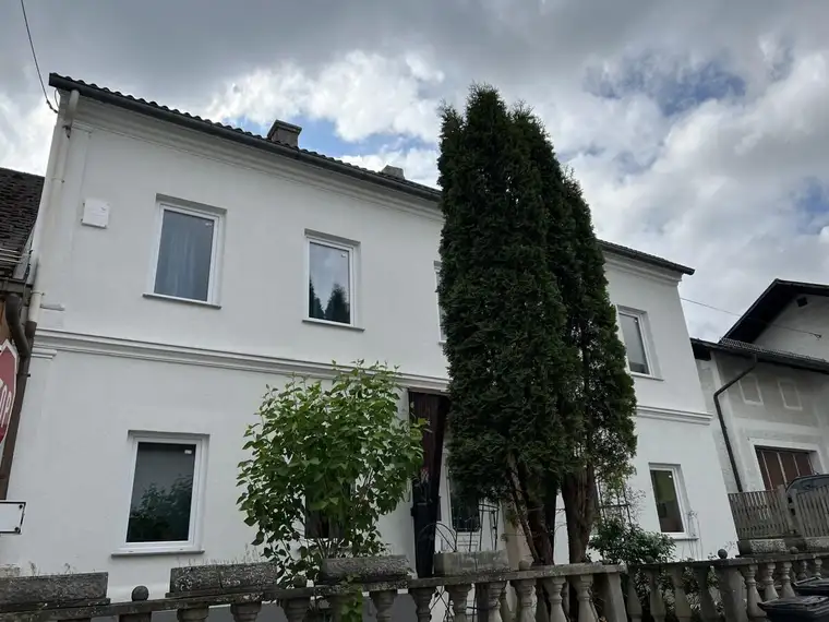 Renditeobjekt mit 3 Wohneinheiten - Vollvermietet