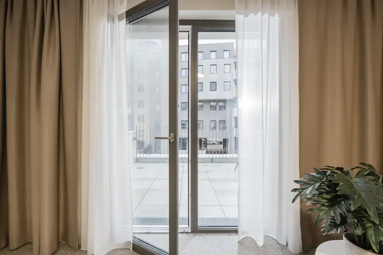 JONN-Y möbliertes Apartment mit Terrasse / Pauschalmiete inkl. Gym, Sauna, Dachterrasse, Community Area, Internet etc.! 7 Min. zum Stephansplatz!