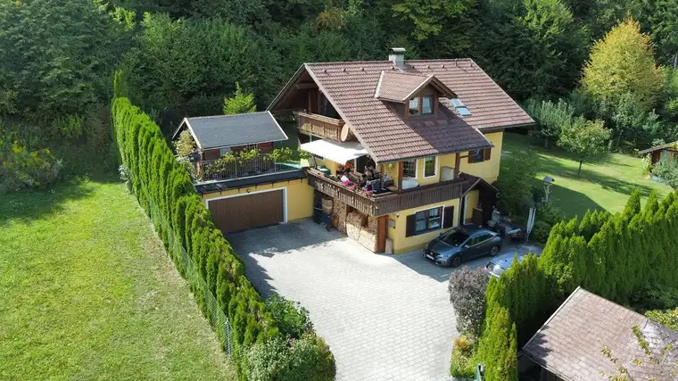 Gemütliches Landhaus in sonniger Ruhelage mit See - und Bergblick im Ferienparadies Südkärnten