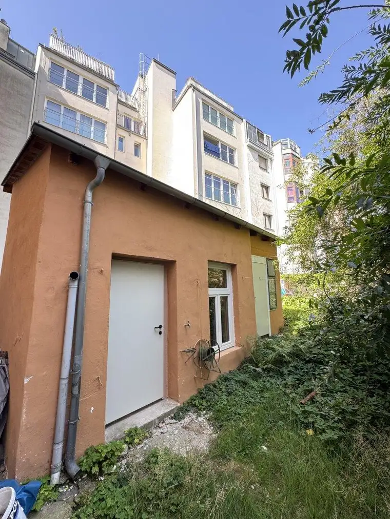 RUHIG GELEGENE LAGERFLÄCHE IN WIEN-HERNALS