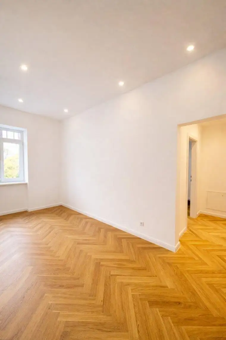Erstbezug mit Altbauflair: Perfekte 3-Zimmer-Wohnung in Ruhelage