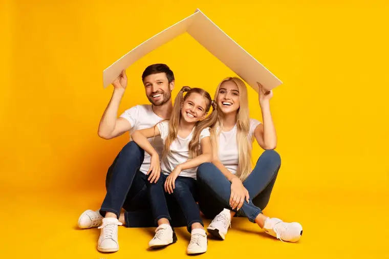 Perwang am Grabensee: Sanierungsbedürftiges Haus für 1 – 2 Familien zum fairen Preis! „Ein offenes Geheimnis für Kenner!“ COMING SOON!