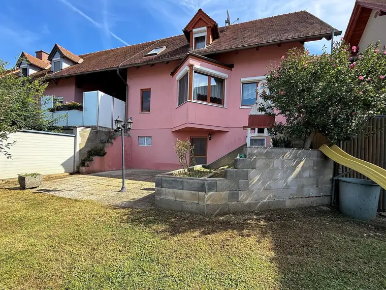 Wo die Sonne zuhause ist - Einfamilienreihenhaus mit viel Raum in Kronnersdorf bei Straden