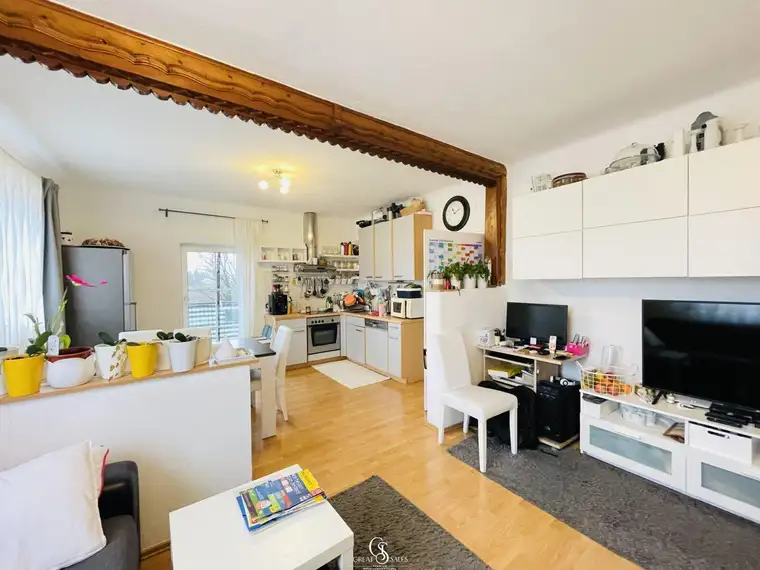 Sehr gepflegte 3-Zimmer-Wohnung mit großem Balkon in ruhiger Lage
