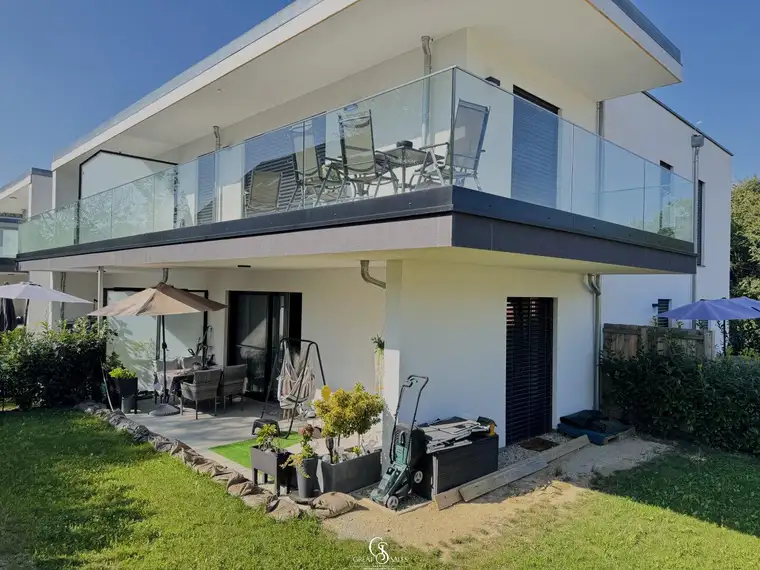 Architektur trifft Ruhe – Gartenwohnung mit Stil in Ungerdorf