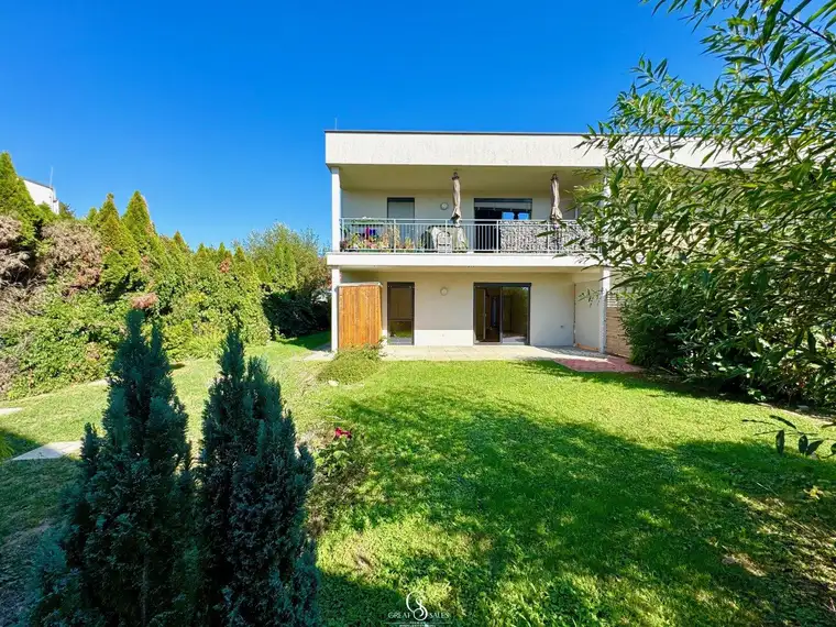 Traumhafte Drei-Zimmer-Eckwohnung mit sonnigen rd. 180m² Garten in Westausrichtung in ruhiger Lage in Mühldorf