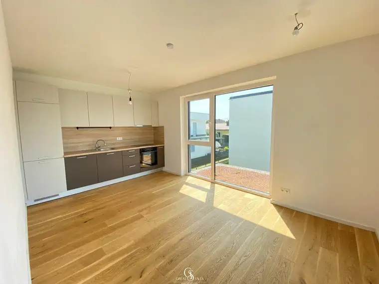 Doppelhaushälfte mit 3 Zimmer, Garten und Terrasse!
