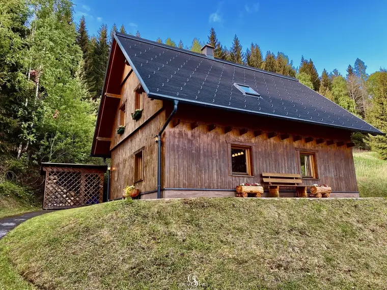 Exklusives Neubau-Holzriegelhaus in traumhafter Ruhelage auf der Hebalm