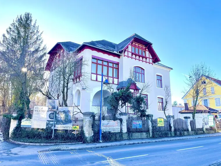 Kernsaniertes, historisches Zinshaus mit 8 Einheiten, weiterem Entwicklungspotenzial &amp; attraktiver Rendite!