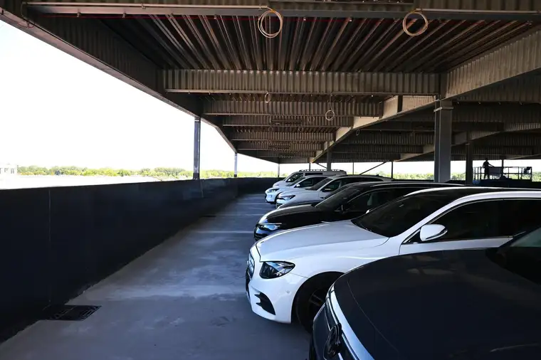 Überdachter Stellplatz 12m²
