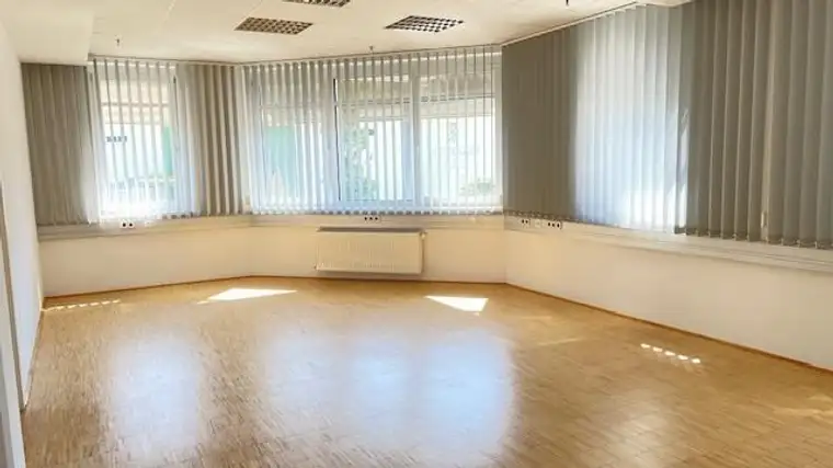 Bürofläche 108 m² ab sofort zu vermieten