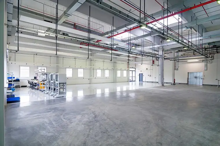 Produktions- und Lagerhalle ab Februar 2026 zu vermieten
