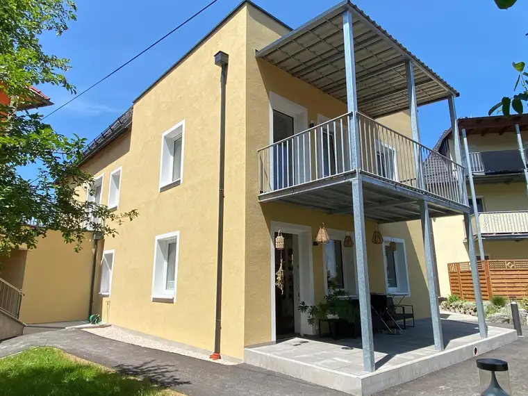 RÜSTORF-ERSTBEZUGSWOHNUNG, SINGLES, PAARE, KLEINE FAMILIE, GROSSER BALKON