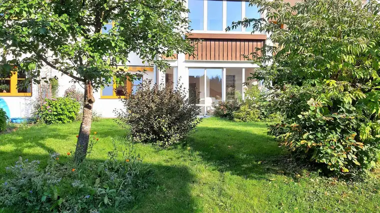Außergewöhnliche, sonnige Gartenwohnung in Ruhelage!