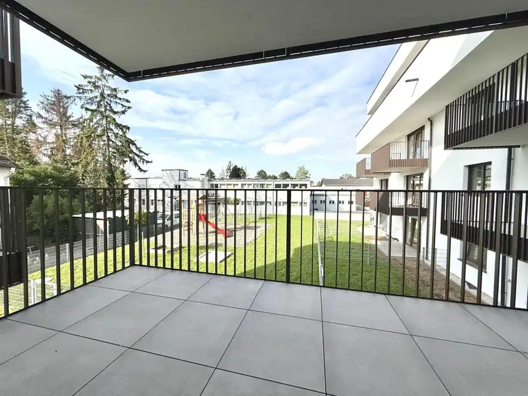 Neubau - 2-Zimmer Wohnung mit Balkon und Stellplatz (Tiefgarage)!