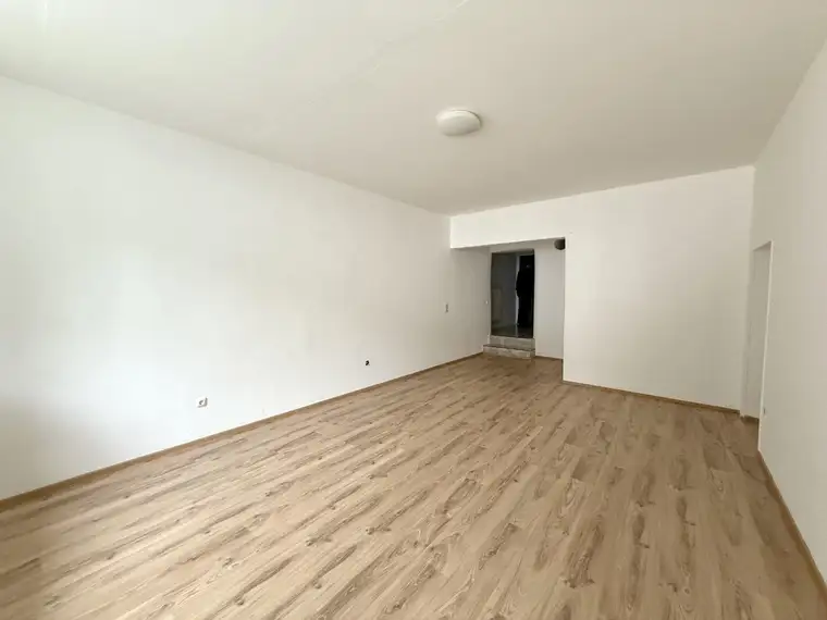 leistbares Wohnen in ruhiger Lage – Erdgeschosswohnung in Lambach!