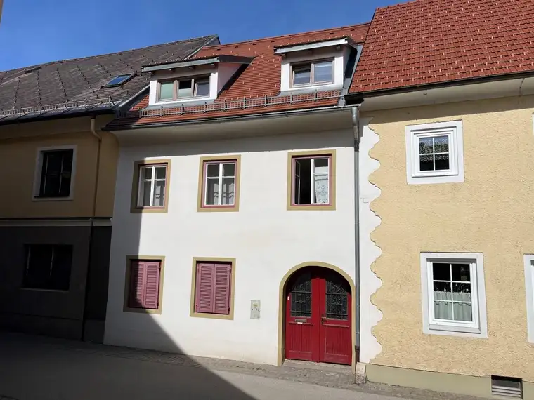 Kornelia Gratzer, Kraftfeld Immobilien e.U.