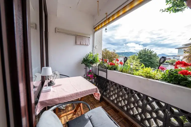 Modernisierte 3-Zimmer Wohnung mit Balkon in St. Veit