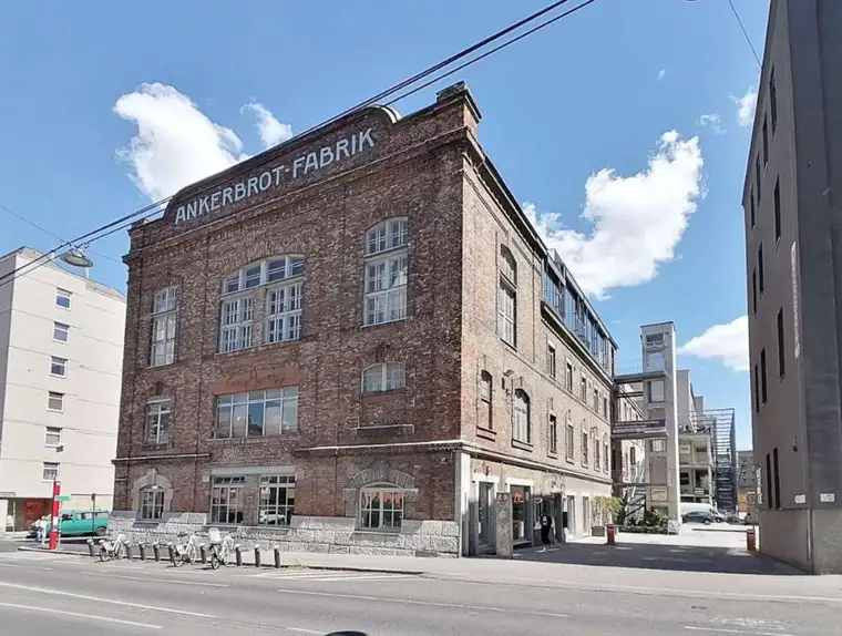 Geschichtsträchtig residieren in der historischen Ankerbrotfabrik - Büro - Atelier - Loft mit Garten und 2 Kfz-Stellplätzen
