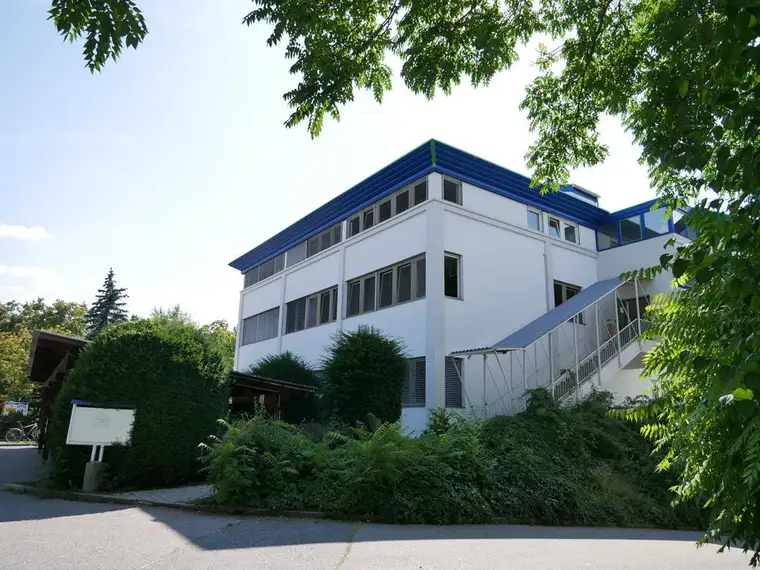 Geschäftslokal oder Büro im 1. Stock - PROVISIONSFREI