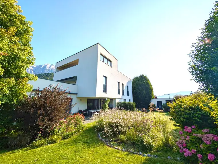Exklusives Einfamilienhaus am Ortsrand von Mils