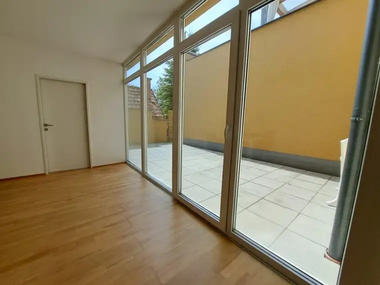 4-Zimmer-Erdgeschosswohnung mit großer Terrasse