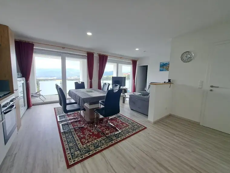 Exklusive 3-Zimmer-Wohnung mit Loggia, in Aussichtslage - Ihr neues Zuhause wartet!