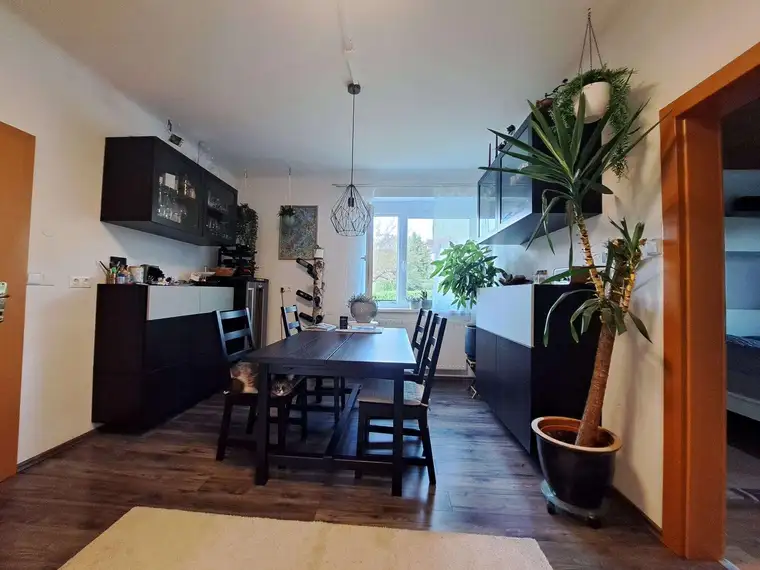 Sanierte, großzügige 4-Zimmer-Wohnung mit Garten, Garage &amp; Balkon in Köflach