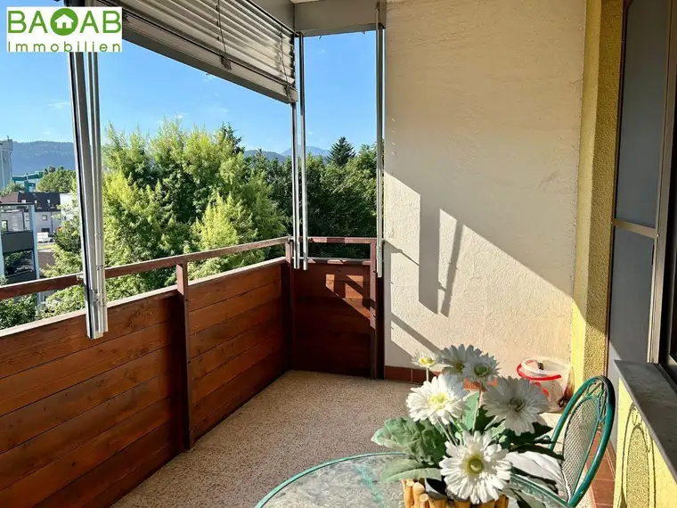 Lichtdurchflutete Wohnung mit Loggia, Grünblick &amp; Top-Lage in St. Martin/Waidmannsdorf