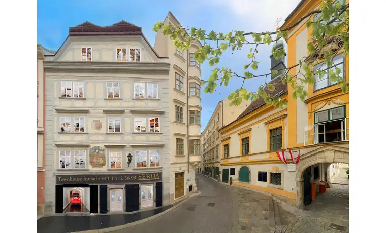 935m² Family home for sale in Schönlaterngasse 6, 1010 Vienna. Living working and leisure. Antique elevator, high-end luxury. 2 parking spaces, home cinema, spa, gym, high and bright rooms. 