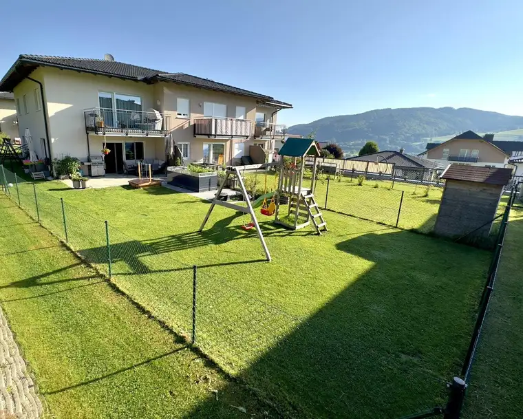 Ihr Zuhause im Grünen - Gartenwohnung in Oberwang bei Mondsee