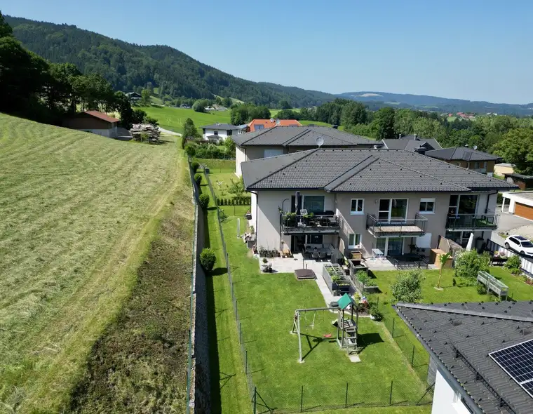 3-Zimmerwohnung mit 180 m2 großem Garten - Wohnen zwischen Mondsee und Attersee