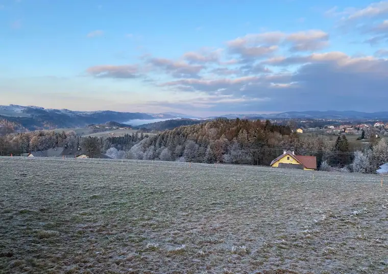 Baugrundstück in traumhafter Hanglage – 974 m², voll aufgeschlossen, provisionsfrei! (Provisionsfrei)