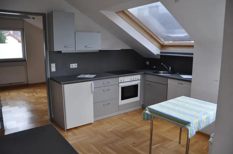 Charmante 2-Zimmer-Wohnung mit Loggia (Provisionsfrei)