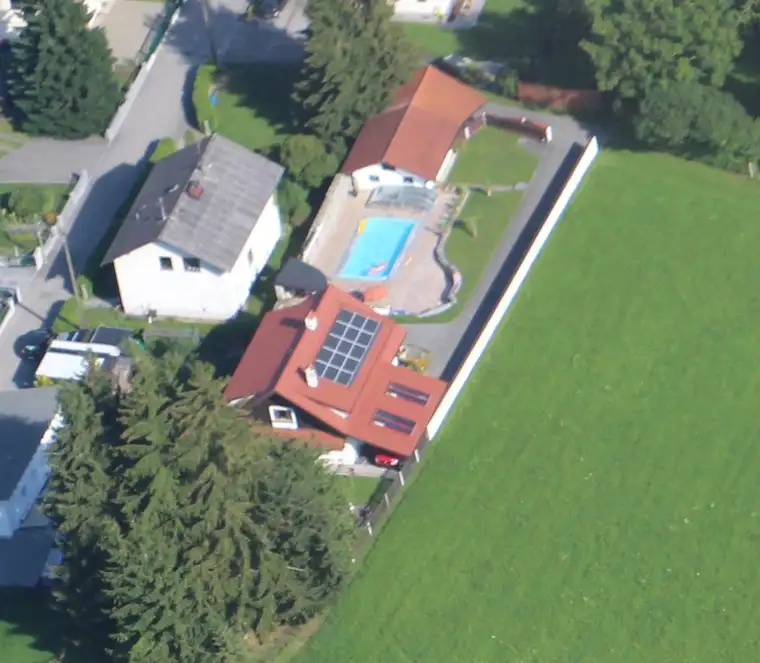 Charmantes 7-Zimmer-Haus mit großzügigem Garten in bester Lage (Provisionsfrei)