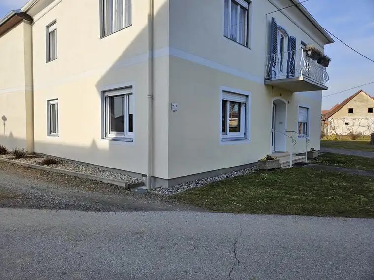 Untergeschoß Wohnung mit Garage (Provisionsfrei)