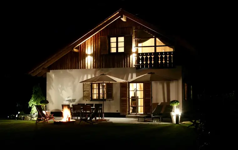 Bezugsfertiges Chalet in der Thermenregion (Provisionsfrei)