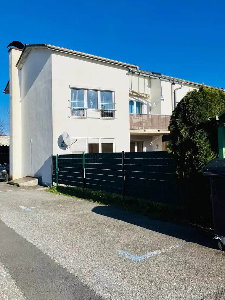 LEBEN ist bester LAGE mit Gärtchen und Aussicht! (Provisionsfrei)