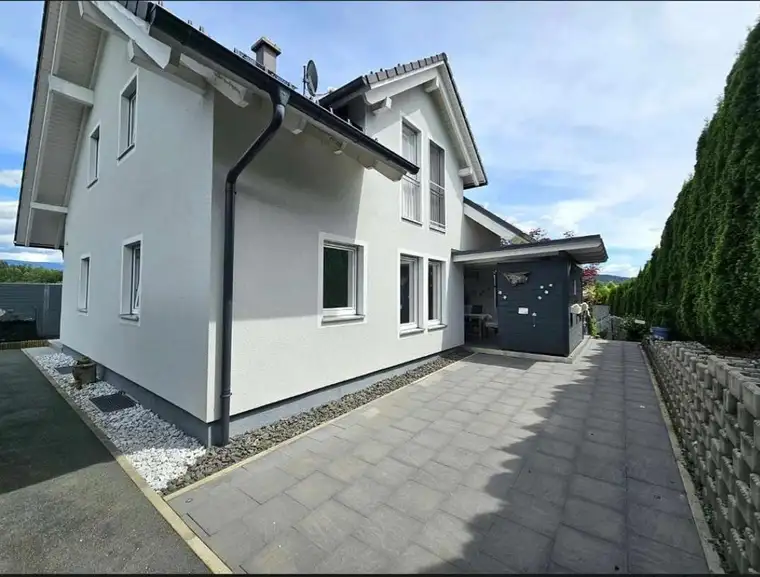 Modernisiertes Traumhaus mit großzügigem Garten in Bernaich (Provisionsfrei)
