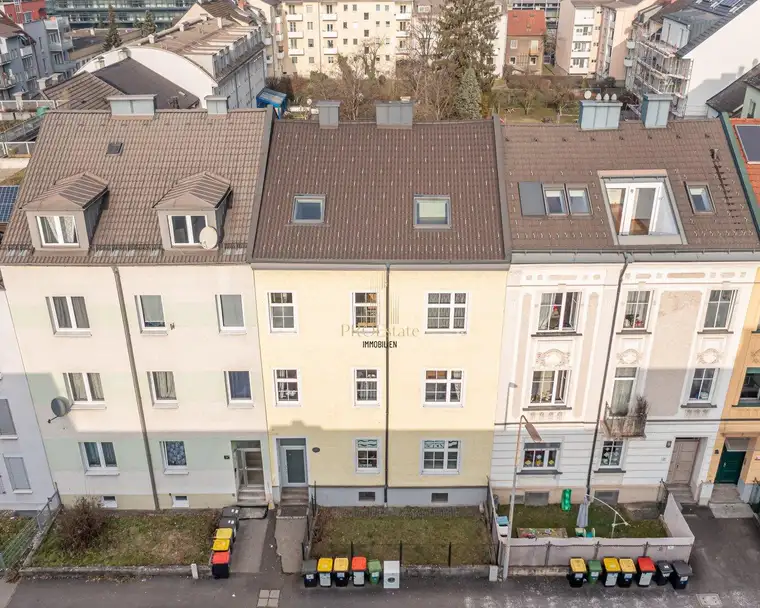 Top 3-Zi-Wohnung 78m² DG in Linz 4020 – gepflegt mit Einbauküche! Serviced Apartments!