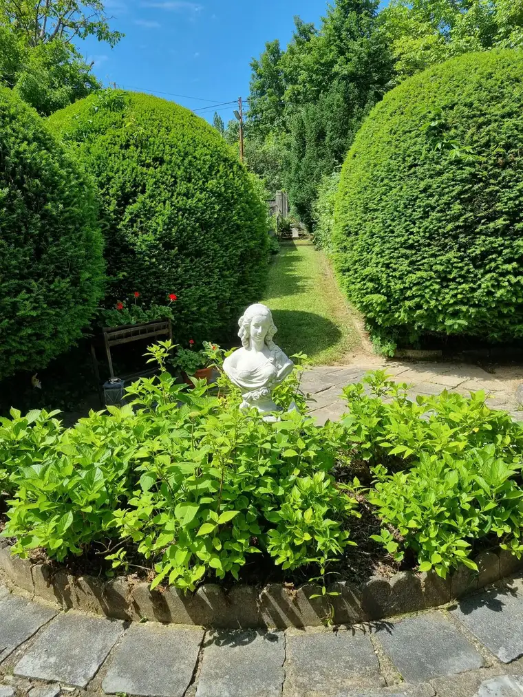Charmante Jahrhundertwende-Villa in liebevolle Hände abzugeben!!!