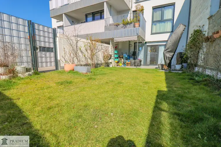 Neuwertige Gartenwohnung in 1230 Wien: 3 Zimmer, Garage!