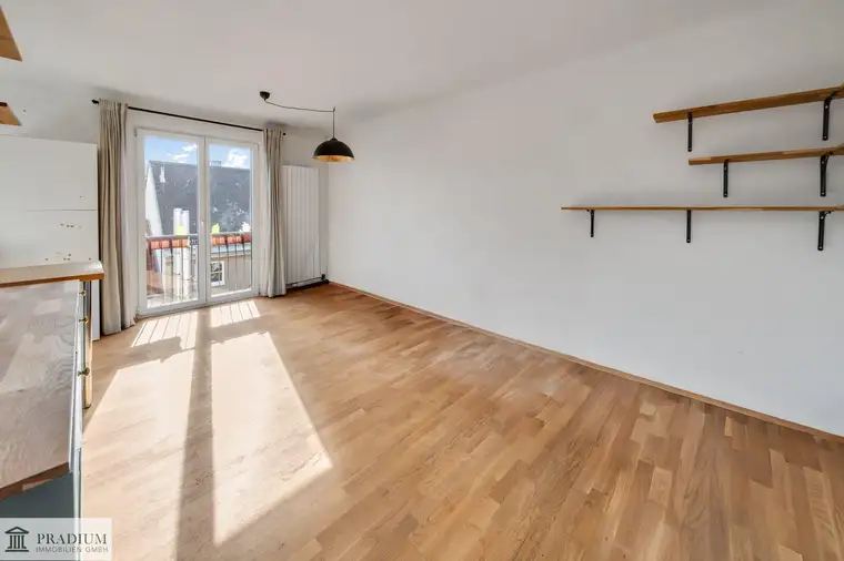 2 Zimmer Dachgeschoss-Wohnung nähe Yppenplatz