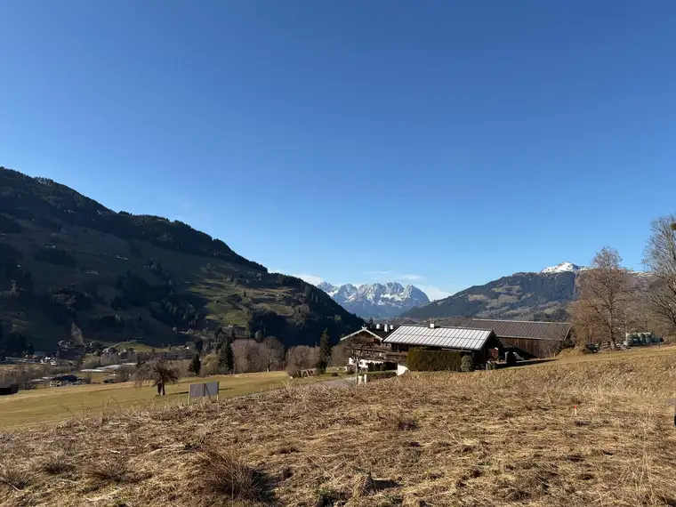 Exklusives Baugrundstück mit Kaiserblick und baureifer Werkplanung für ein Luxus-Chalet in Jochberg