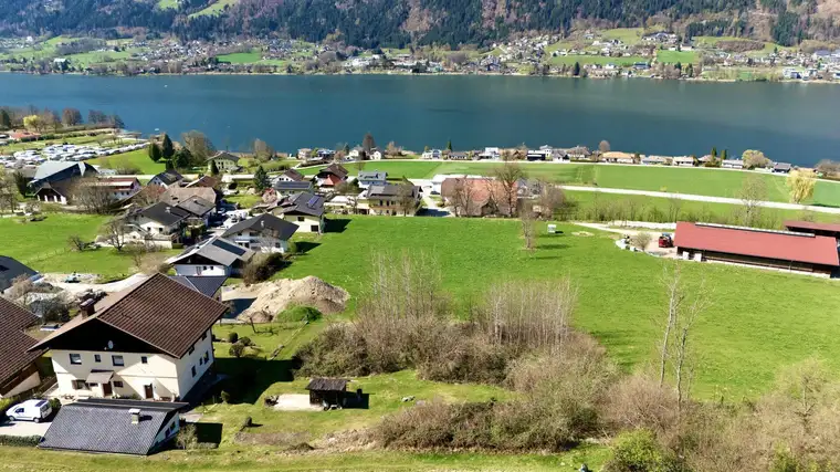 Exklusives Bauland mit spektakulärem Seeblick