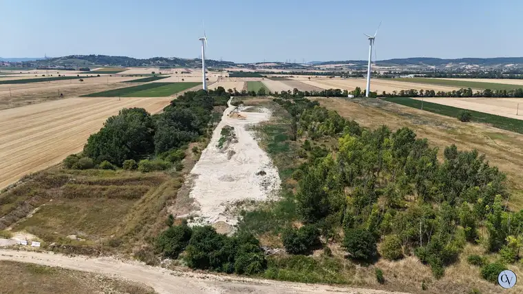 Rarität: Ein Grundstück für Anleger mit Weitblick und sehr hohem Umwidmungspotential.