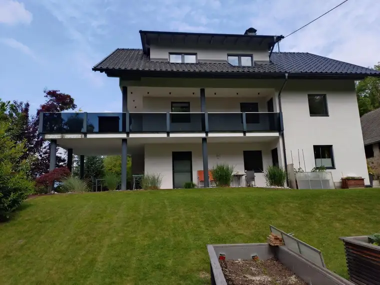Alleinlage - Hochwertiges Wohnhaus mit Nebengebäuden auf ehemaliger Hofstelle