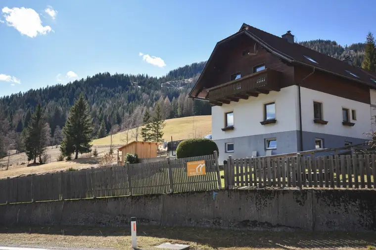 Charmante Doppelhaushälfte in St. Oswald/Bad Kleinkirchheim
