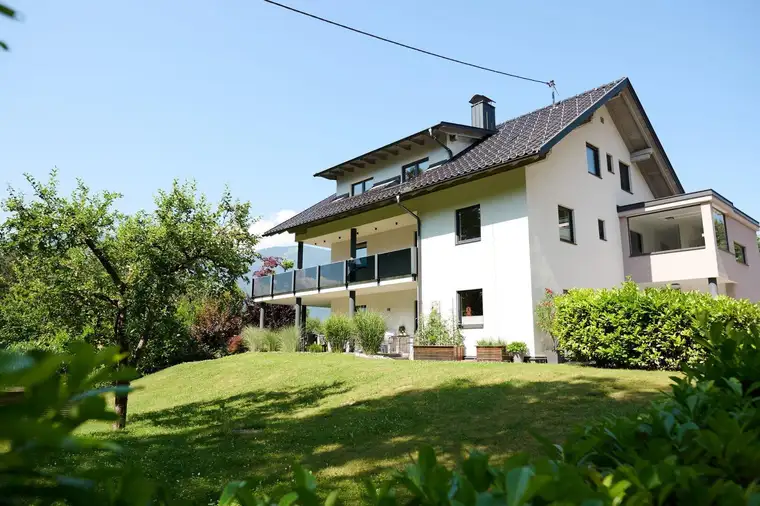 Alleinlage - Hochwertiges Wohnhaus mit Nebengebäuden auf ehemaliger Hofstelle