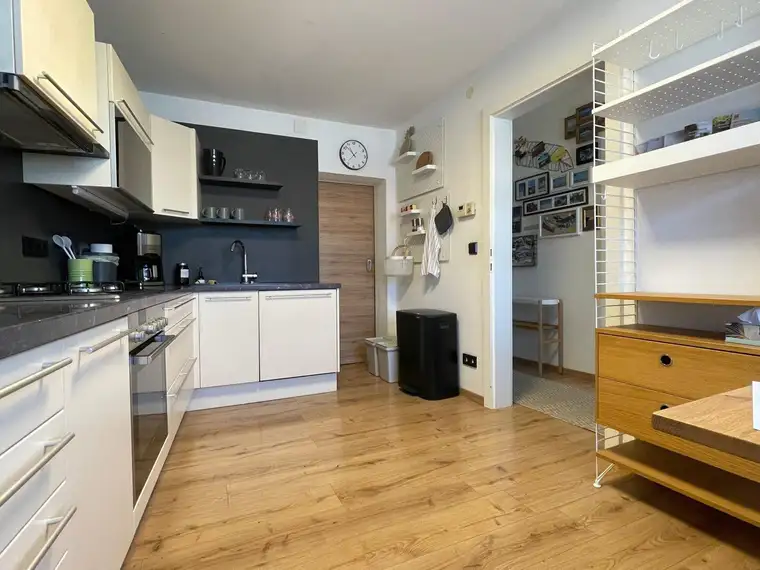 Familienidylle in Großkrut: Stilvolles Einfamilienhaus mit wunderschönem Wintergarten und 3 Schlafzimmern!